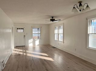 705 E Piper St, Macomb, IL 61455