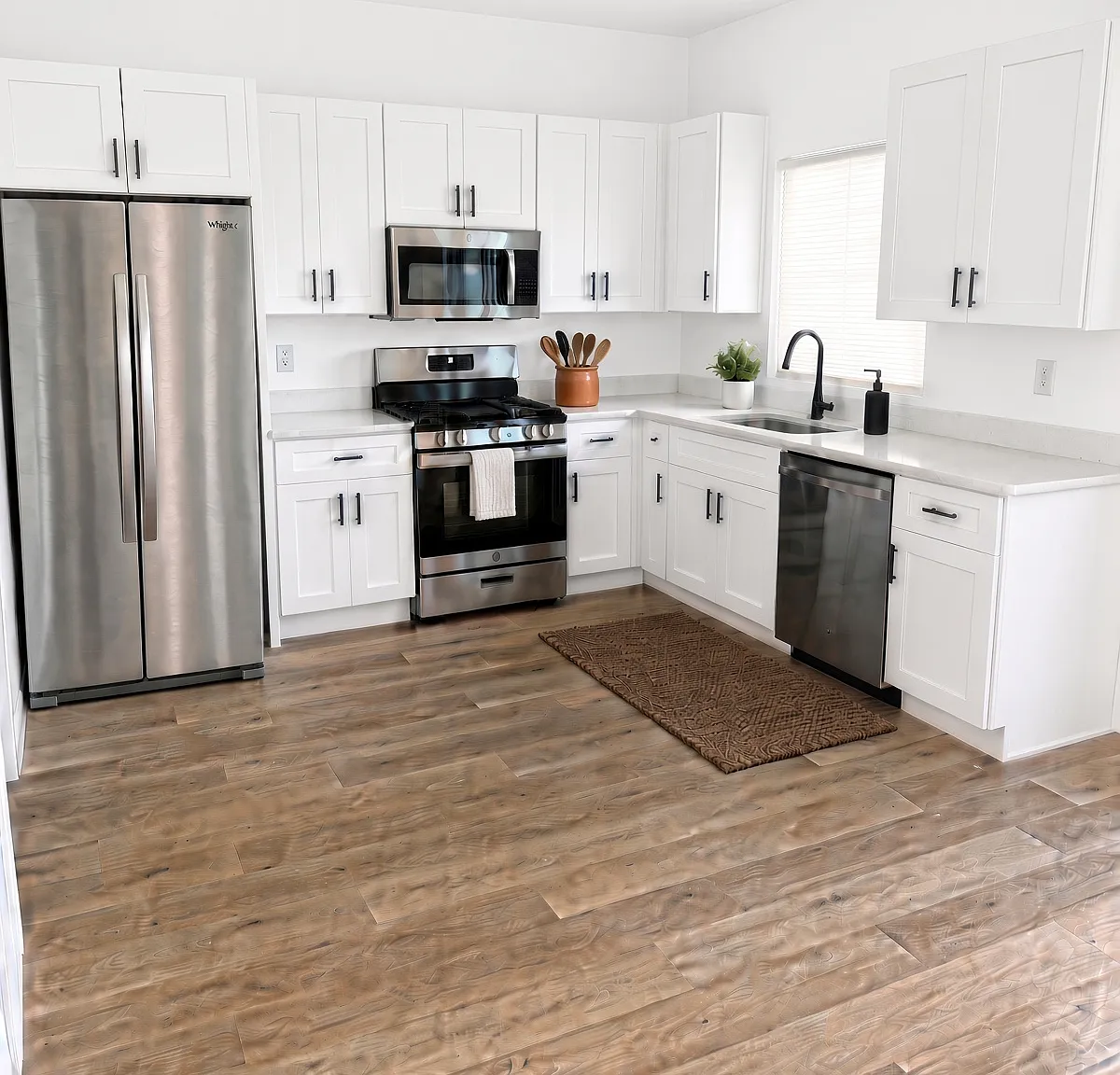 3 bed, 2.5 bath, 1376 sqft, $1,650 — Photo 1