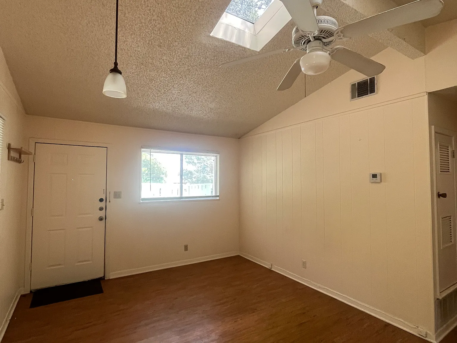 2 bed, 650 sqft, $1,550 — Photo 4