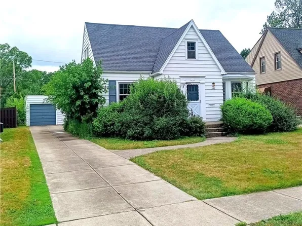 158 Century Rd, Cheektowaga, NY 14215