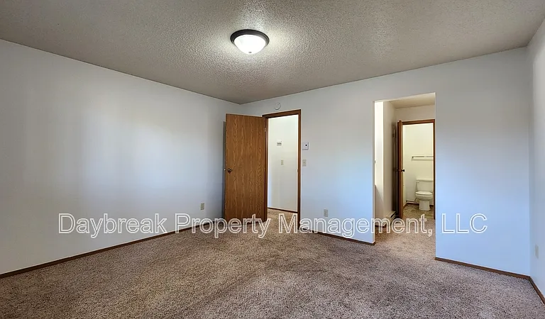 3402 15th Ave S #103 — Photo 12