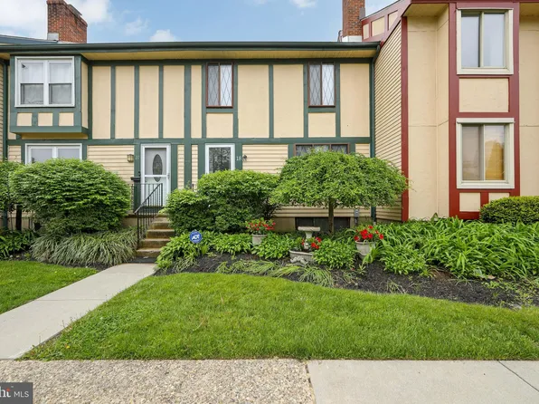 18 Shetland Dr #Bb172, Clementon, NJ 08021