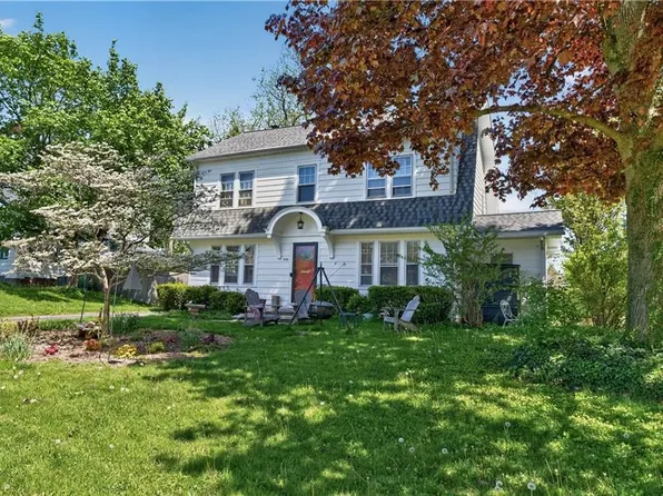 370 Susquehanna Rd, Rochester, NY 14618