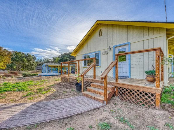 6998 Valle Pacifico Rd, Salinas, CA 93907