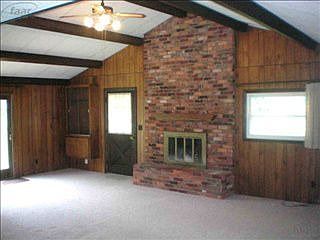 2nd image of 1124 Orchard Dr