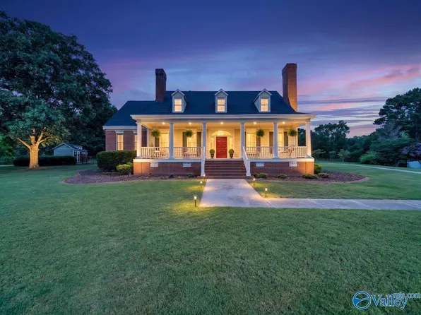 206 Wimberly Dr, Scottsboro, AL 35769