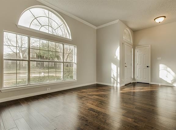 5th image of 11114 Williamsburg Ln
