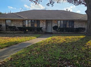 604 The Meadows Pkwy, Desoto, TX 75115