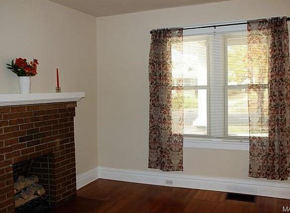 4th image of 2466 Northland Ave