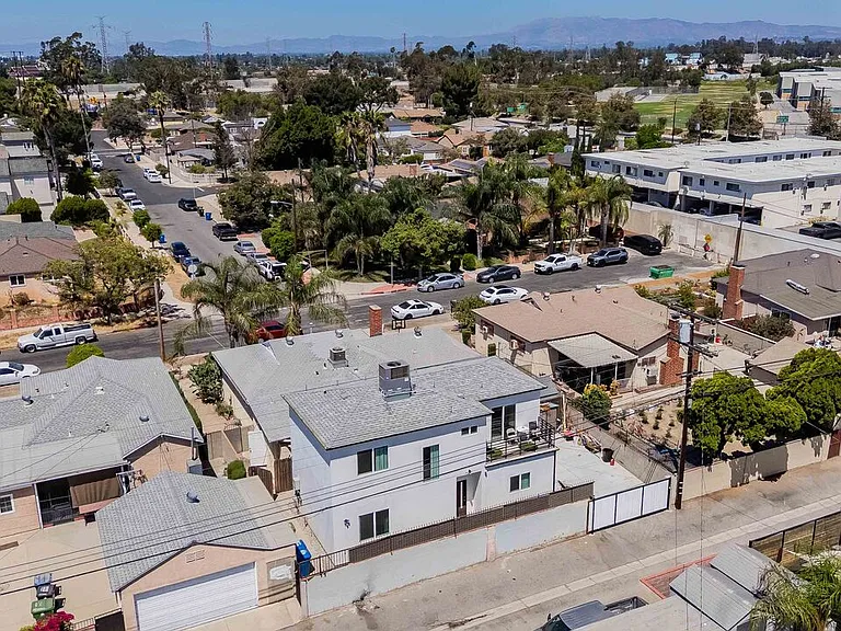 8224 Vanscoy Ave — Photo 11