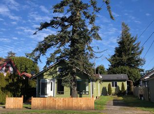 1908 11th St, Tillamook, OR 97141