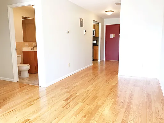 Rented by NY Space Finders Inc. | media 6