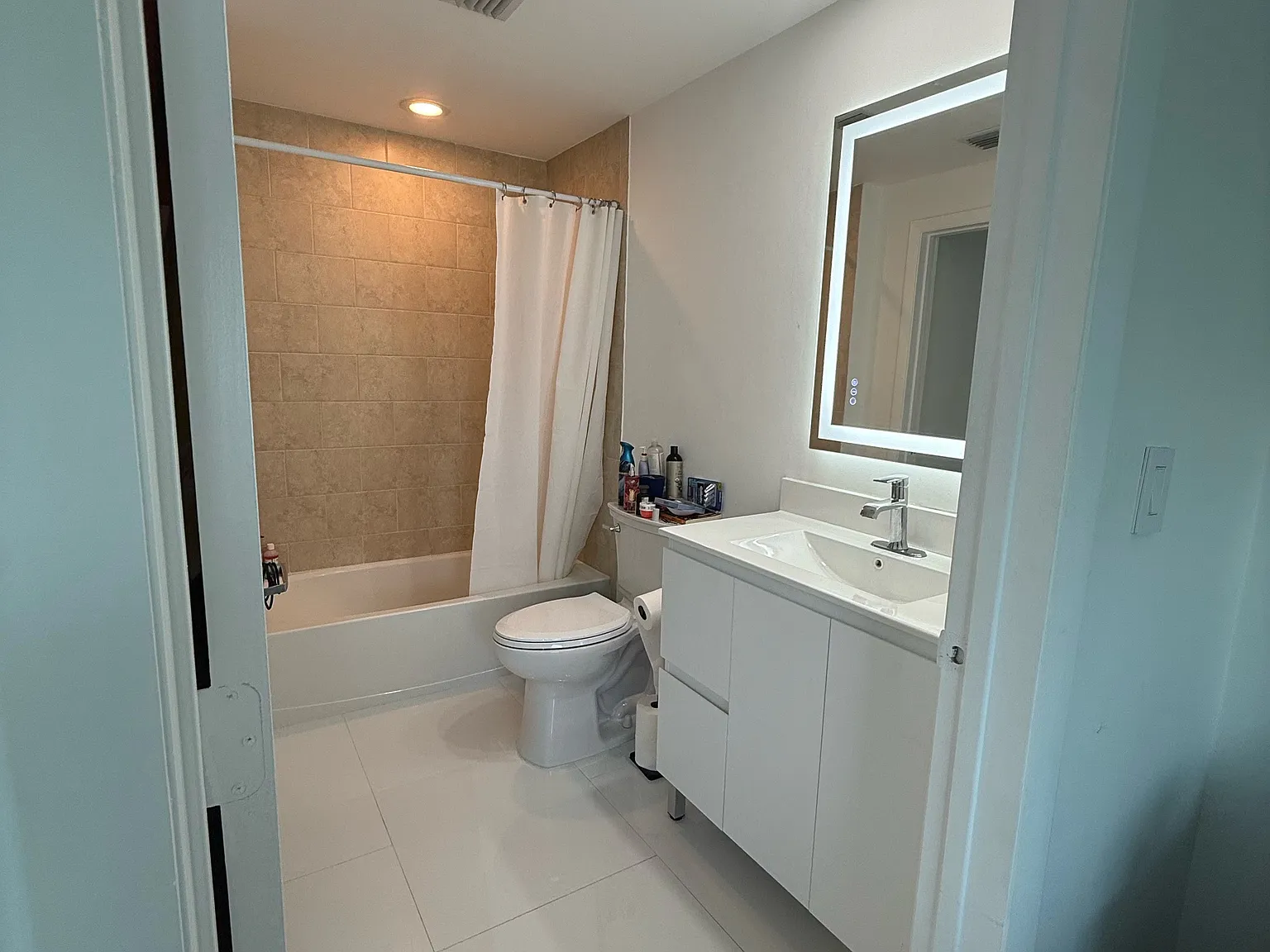 2 bed, 1129 sqft, $3,900 — Photo 4