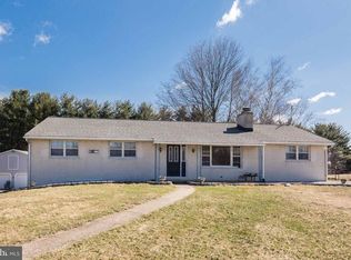 1911 Ridgewood Ct, Hampstead, MD 21074