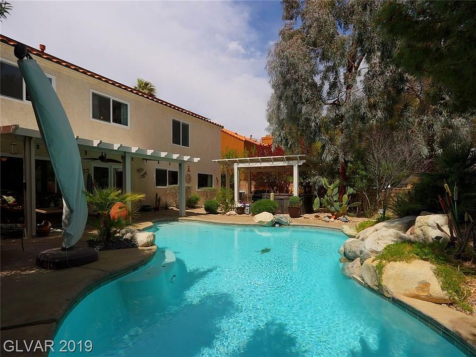1st image of 2704 Monrovia Dr