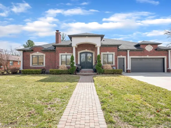 25031 Newton St, Dearborn, MI 48124