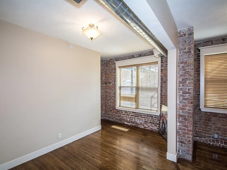 804 Park Ave — Photo 3