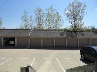 2864 Coral Ct APT 104, Coralville, IA 52241