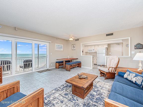 5th image of 205 Highway A1a APT 207