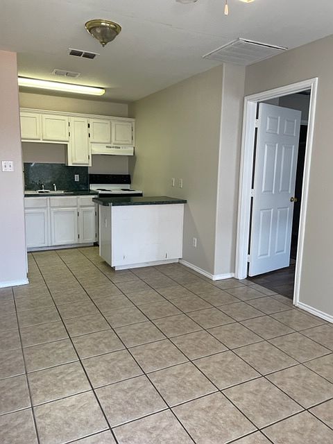 1st image of 2202 Tourist Dr #302