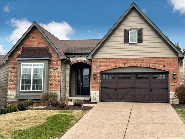 160 Kendall Bluff Ct, Chesterfield, MO 63017