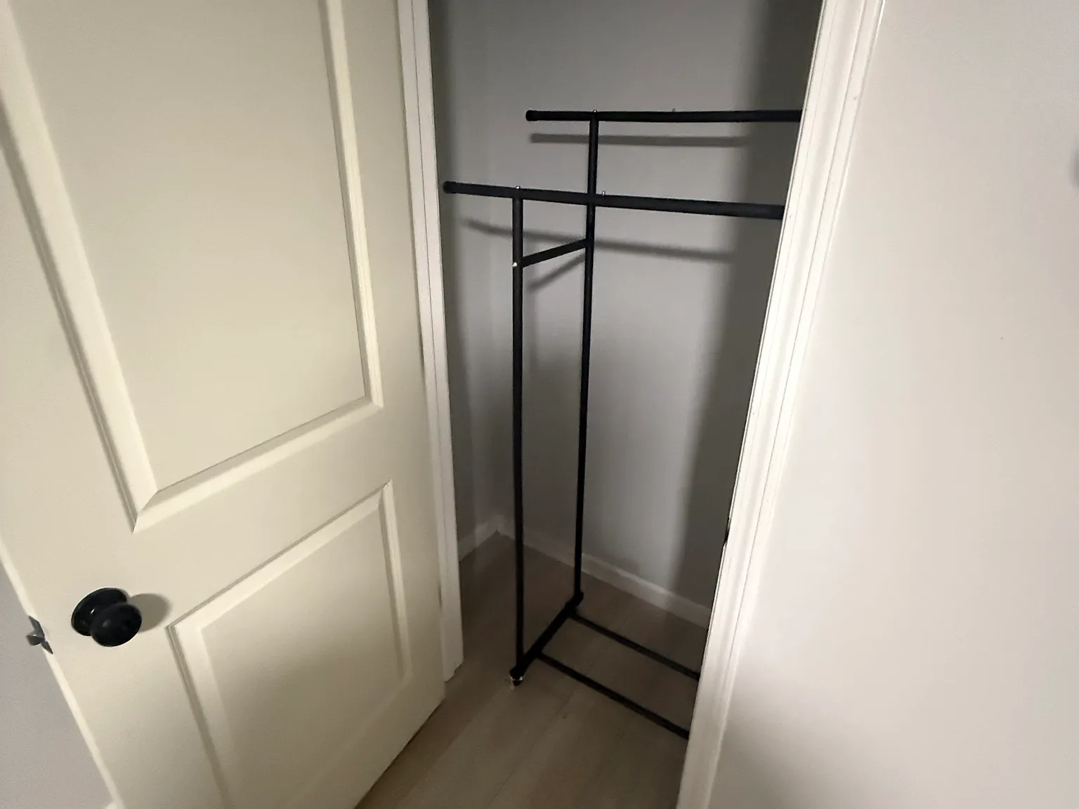 4 bed, 1700 sqft, $400 — Photo 3