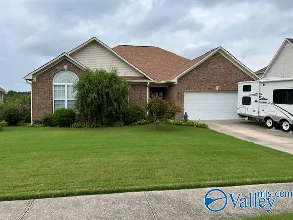103 Red Sunset Cir, Owens X Rds, AL 35763