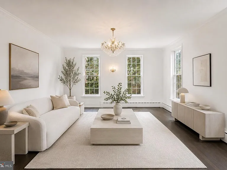 5305 Saratoga Ave — Photo 5