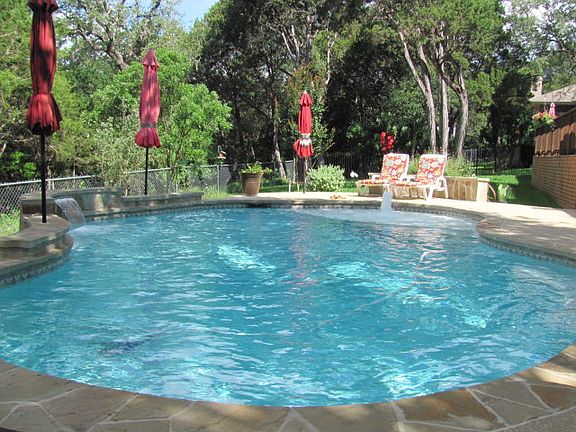 4th image of 845 Mission Hills Dr