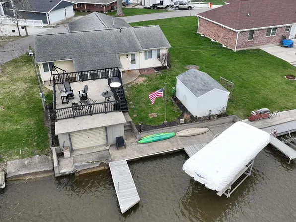 10509 N Lake View Dr, Monticello, IN 47960