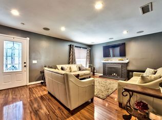 6886 Mendocino Dr, Riverside, CA 92503