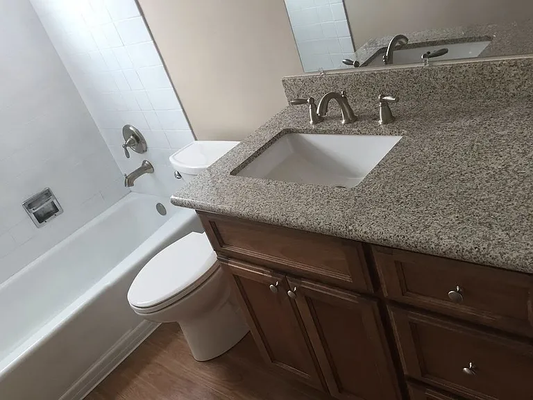 Parklane East Apartments — Photo 6