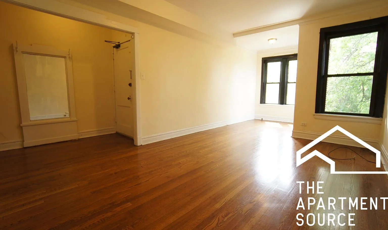 2647 North Sawyer Avenue #2 — Photo 3