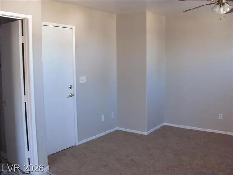 5270 Paradise Skies Ave — Photo 11