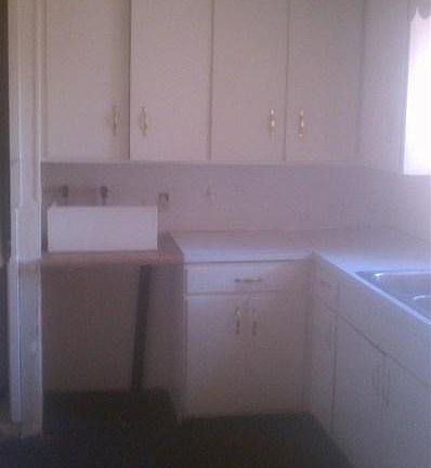 3rd image of 809 W Plaza Dr