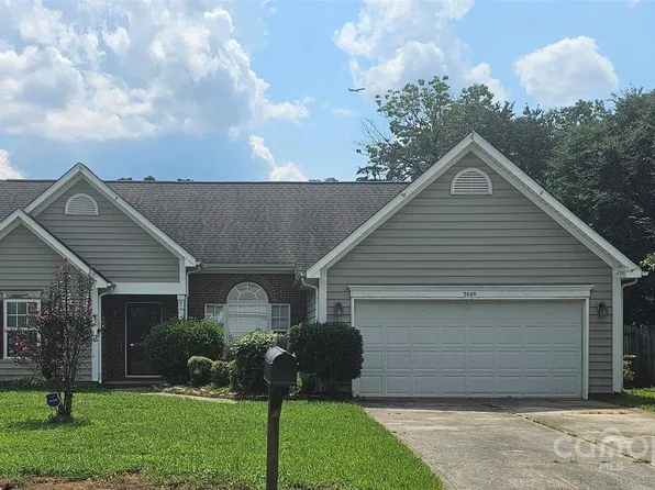 3009 Morning Mist Ln, Charlotte, NC 28273