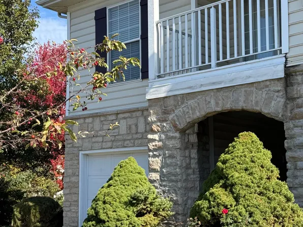 5620 Vintage Pl, Dublin, OH 43016