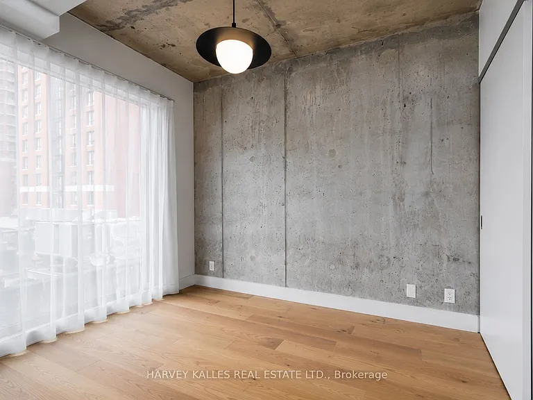 11 Charlotte St #507 — Photo 7