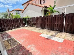 8337 NW 142nd St, Miami Lakes, FL 33016