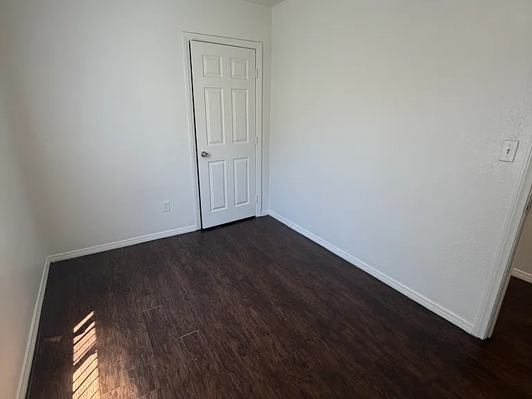 3004 E 18th St E #3004 — Photo 13