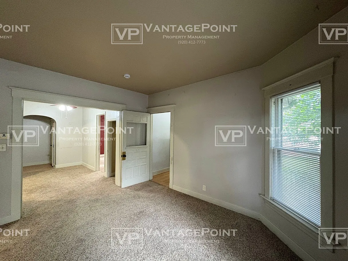 2118 - 2120 Michigan Avenue - OAN - 2118 — Photo 3