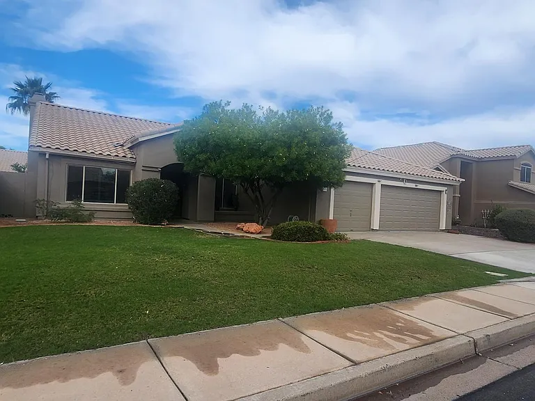2072 W Harrison St — Photo 24