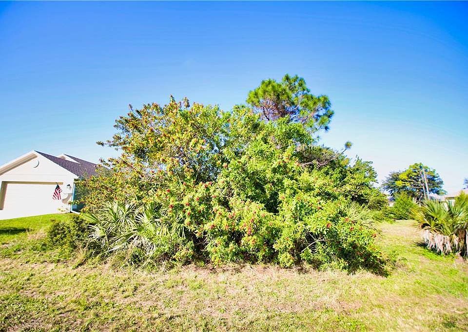 2nd image of 126 Arcadia Dr