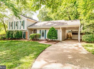 6004 Kerrwood St, Burke, VA 22015