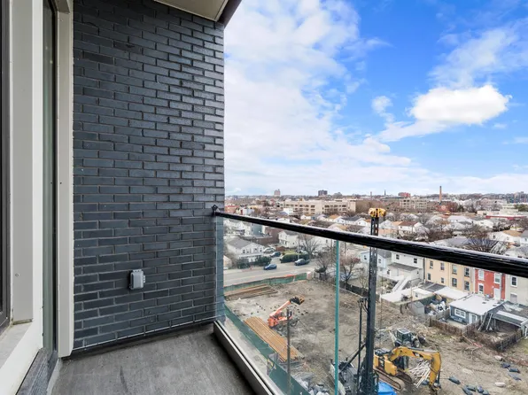 412 Whiton Street image 11 of 40