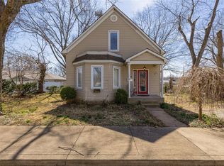 406 Patterson St, Farmington, MO 63640