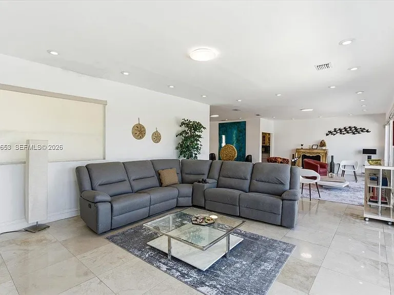 1249 Biscaya Dr — Photo 15