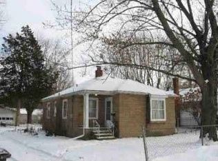1818 43rd St, Moline, IL 61265