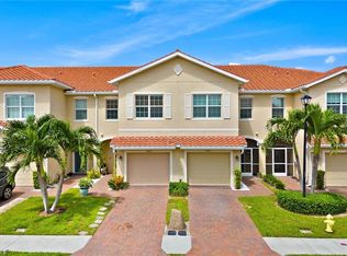 2667 Blossom WAY, NAPLES, FL 34120