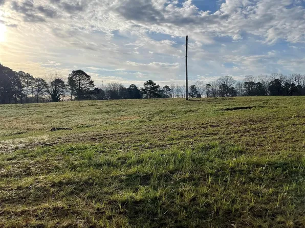 44 Eastern Shore Dr, Cullman, AL 35055